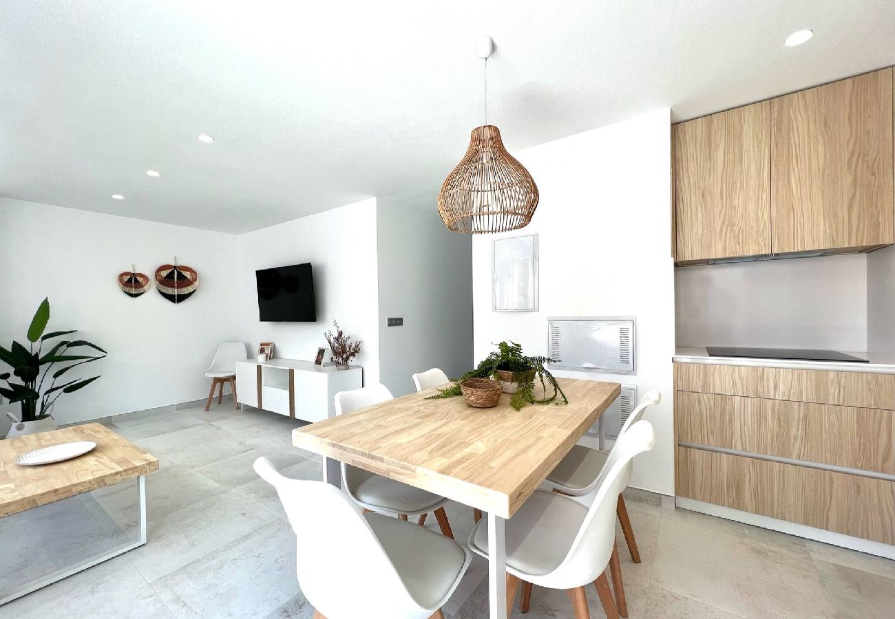 Apartament w Torrevieja - Rodas 4º- Sunrise Center Suites