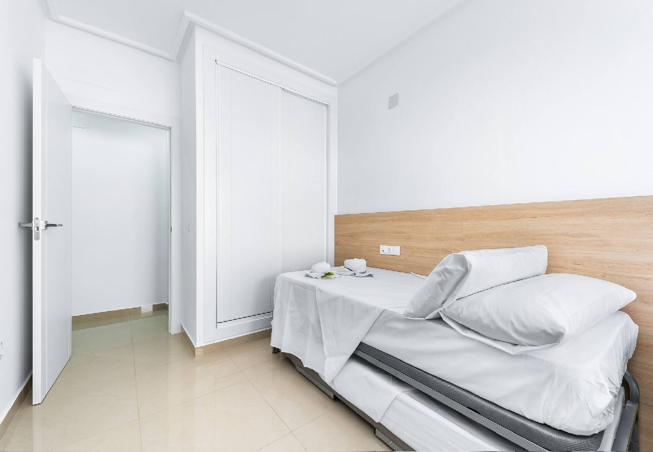 Apartament w Los Montesinos - Aparthotel Laguna Rosa 2C