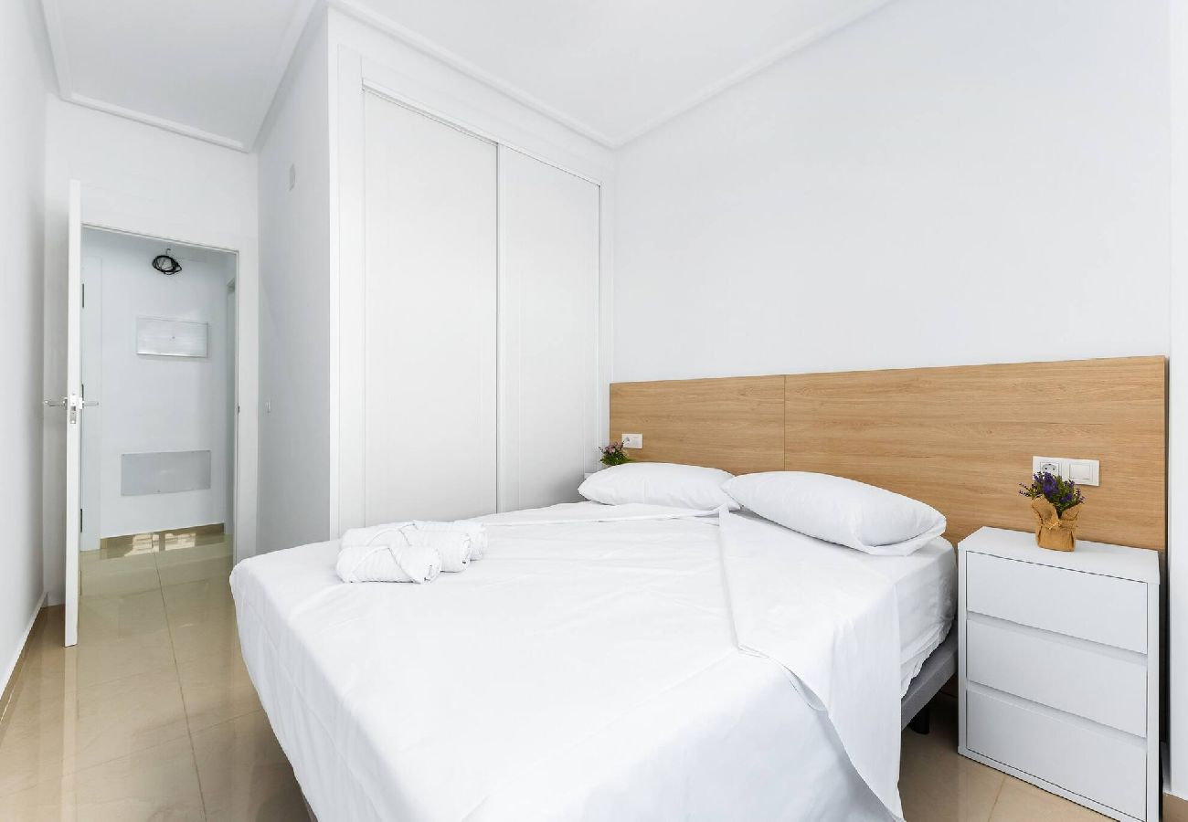 Apartament w Los Montesinos - Aparthotel Laguna Rosa 2C