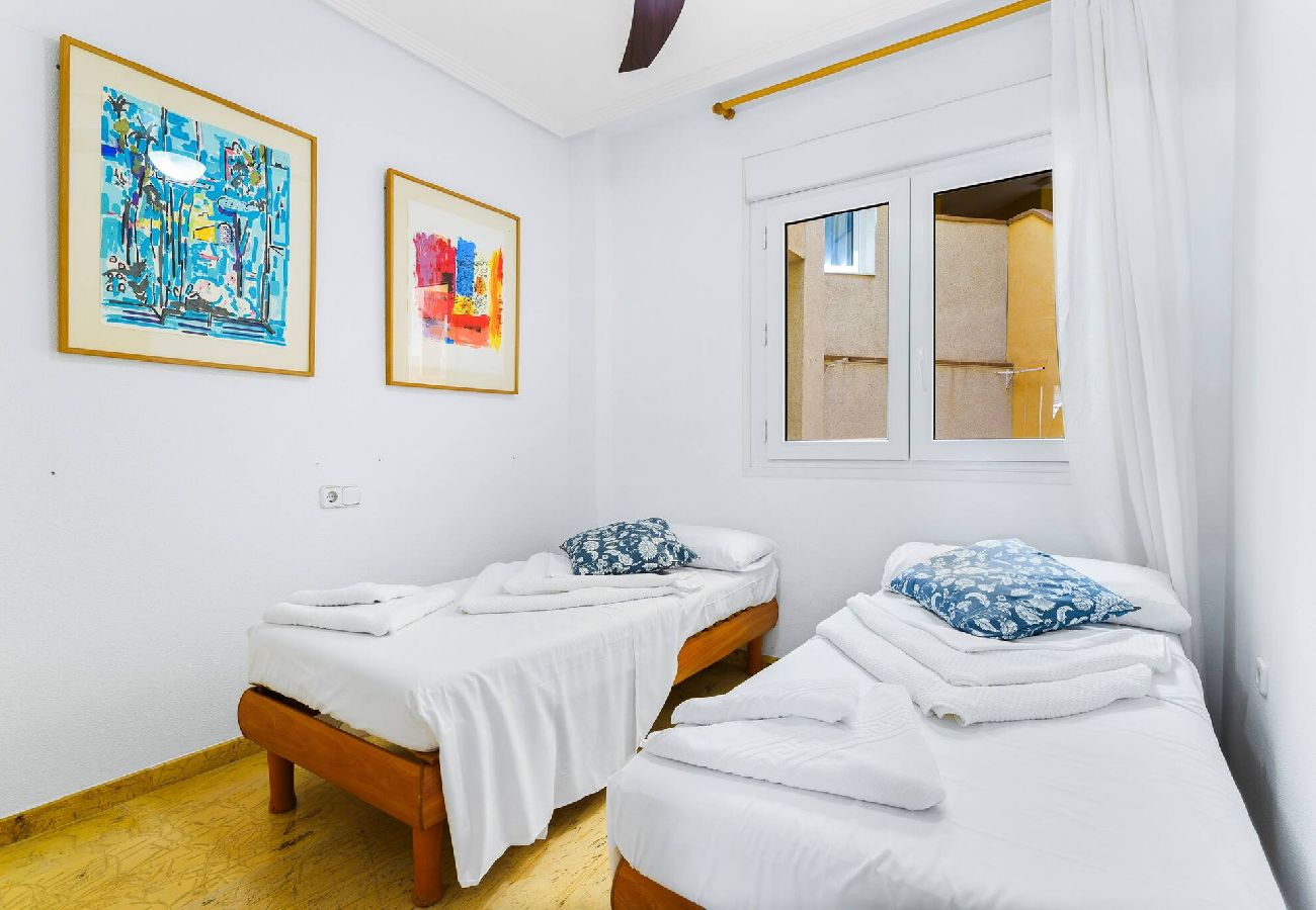 Apartament w Orihuela Costa - 🅃 Aguamarina 2 Sunrise