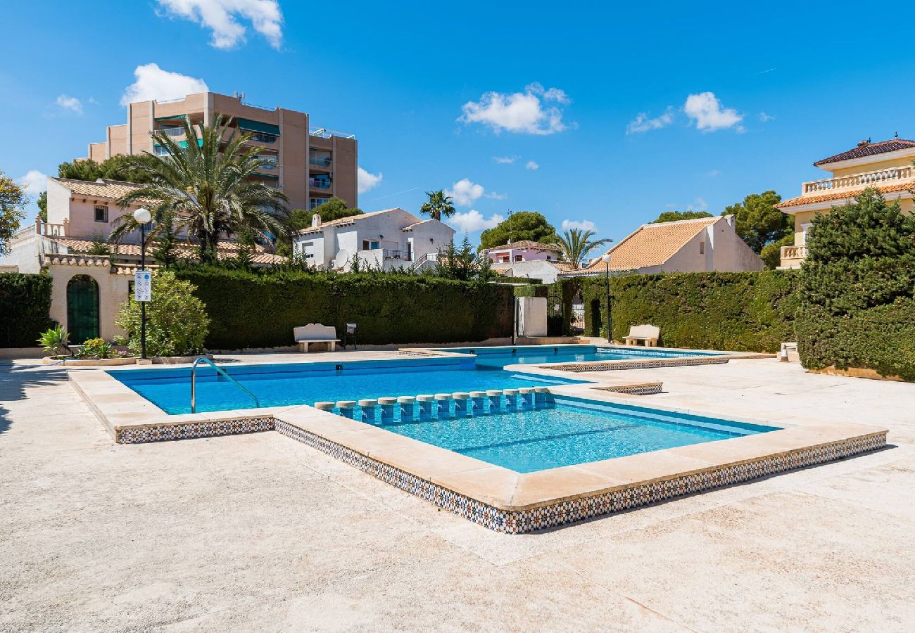 Dom w Orihuela Costa - Chalet Mayor Zenia Beach