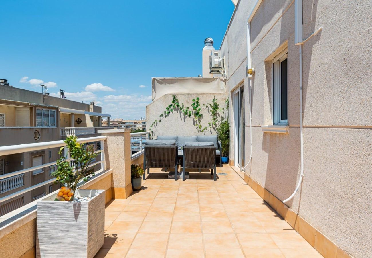 Apartament w Torrevieja - La Loma Ático Sunrise