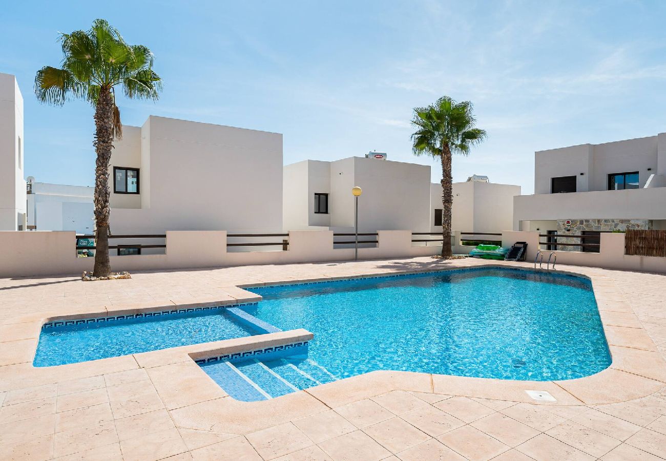 Apartament w Orihuela Costa - Fausto Sunrise - Bungalow