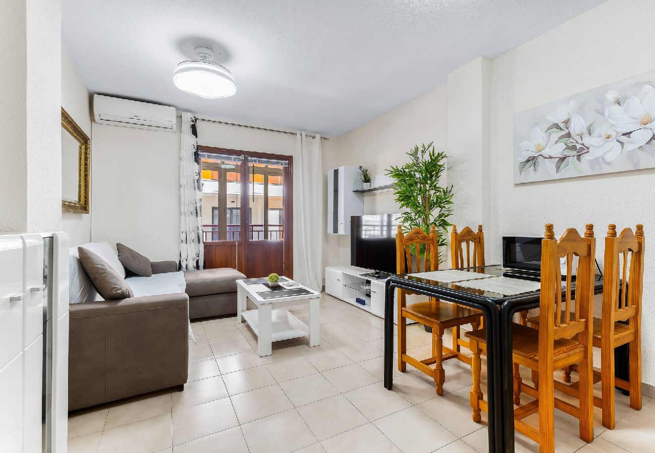 Apartament w Torrevieja - 🅃 Loma 66
