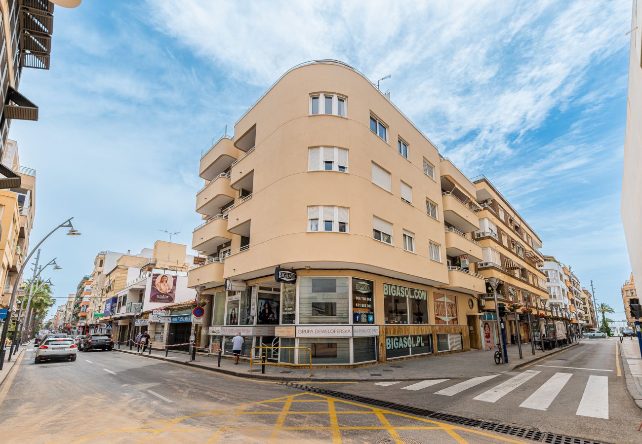 Apartament w Torrevieja - 🅃 Sunrise Arts 1