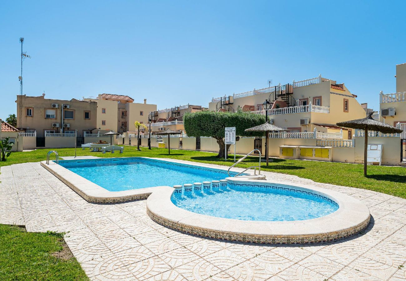 Apartament w Orihuela Costa - 🅃 Casa Turquesa