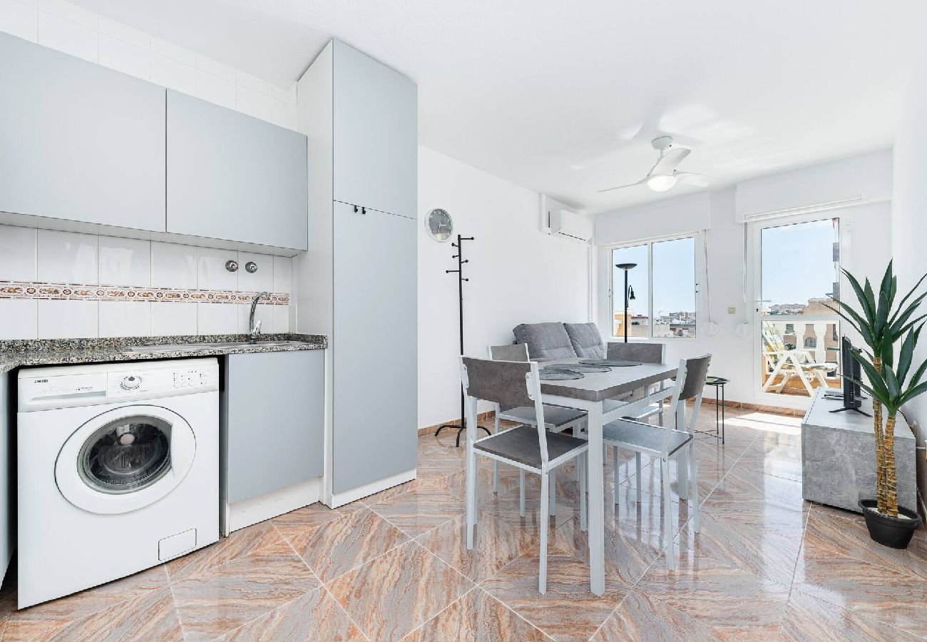 Apartament w Torrevieja - 🅃 Casa del Chicho