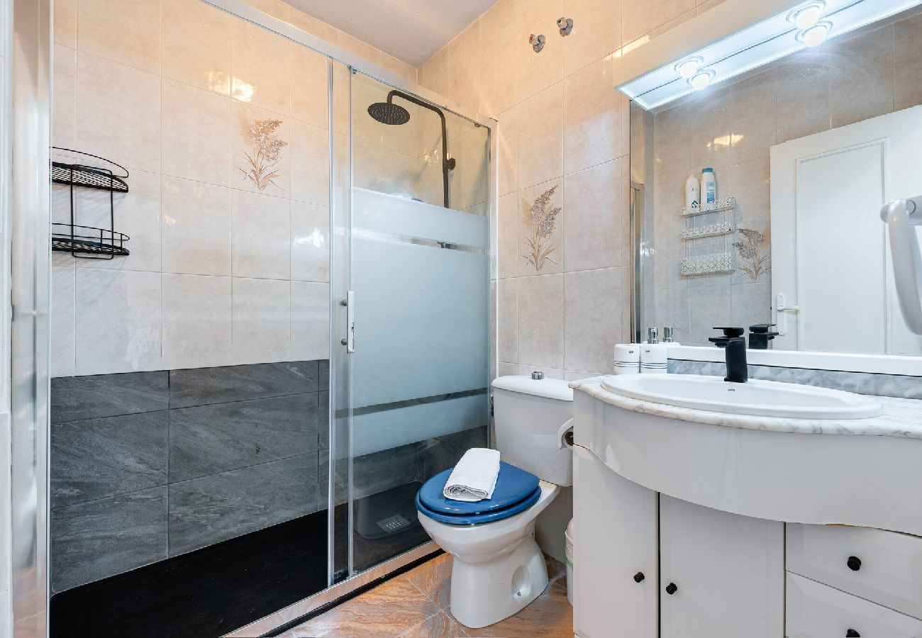 Apartament w Torrevieja - 🅃 Casa del Chicho