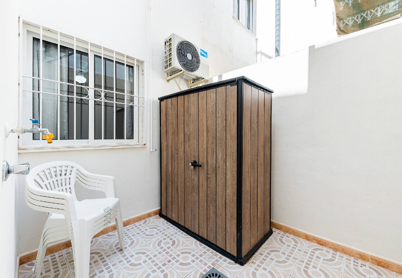 Dom w Torrevieja - 🅃 Villa Patrick - Apartamento