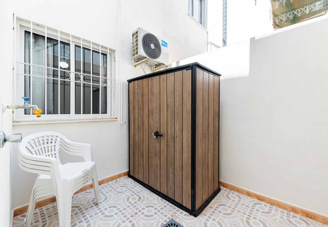 Dom w Torrevieja - 🅃 Villa Patrick - Apartamento