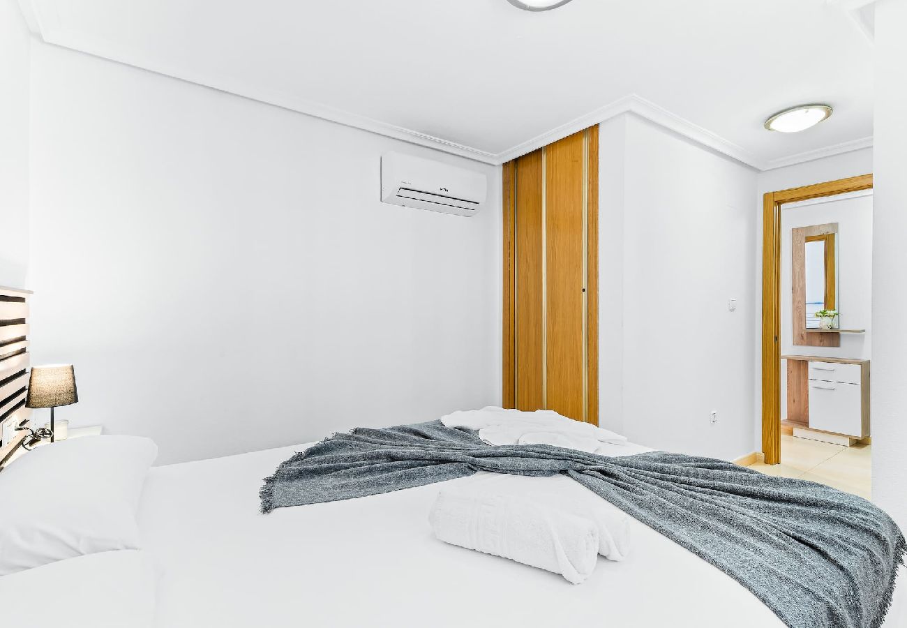 Apartament w Torrevieja - 🅃 Marcelina Sunrise