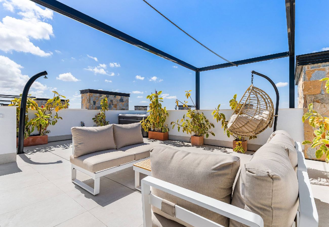 Dom w Murcia - Villa de lujo con jacuzzi, cine, billar y futbolín