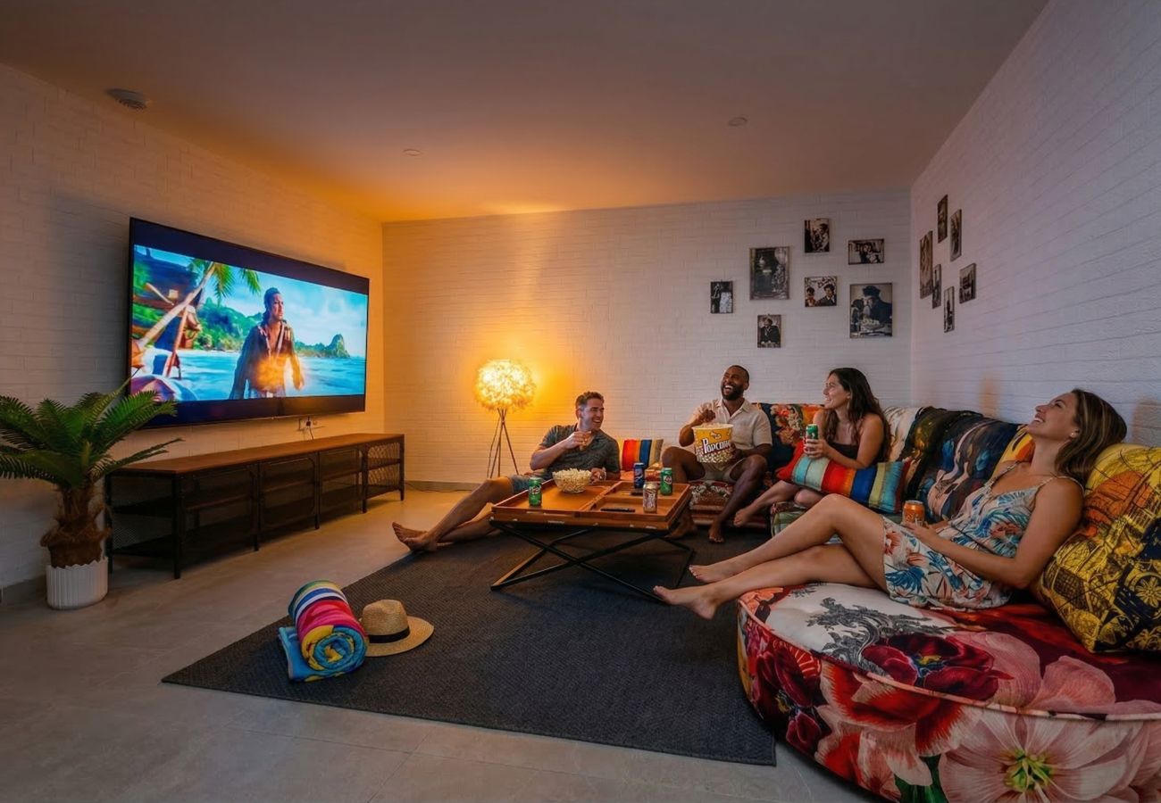 Dom w Murcia - Villa de lujo con jacuzzi, cine, billar y futbolín