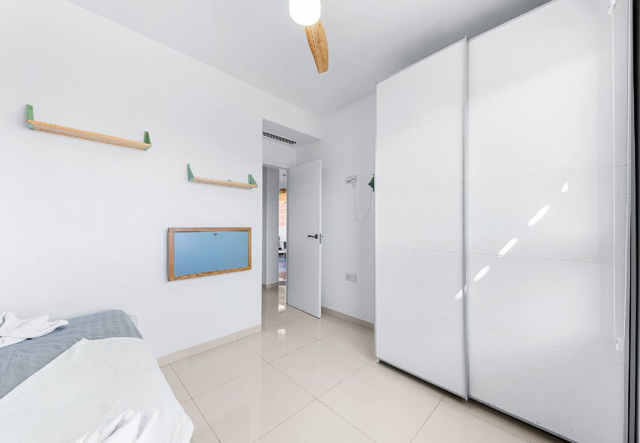 Apartament w Alicante / Alacant - 🅃 Levante Sunrise