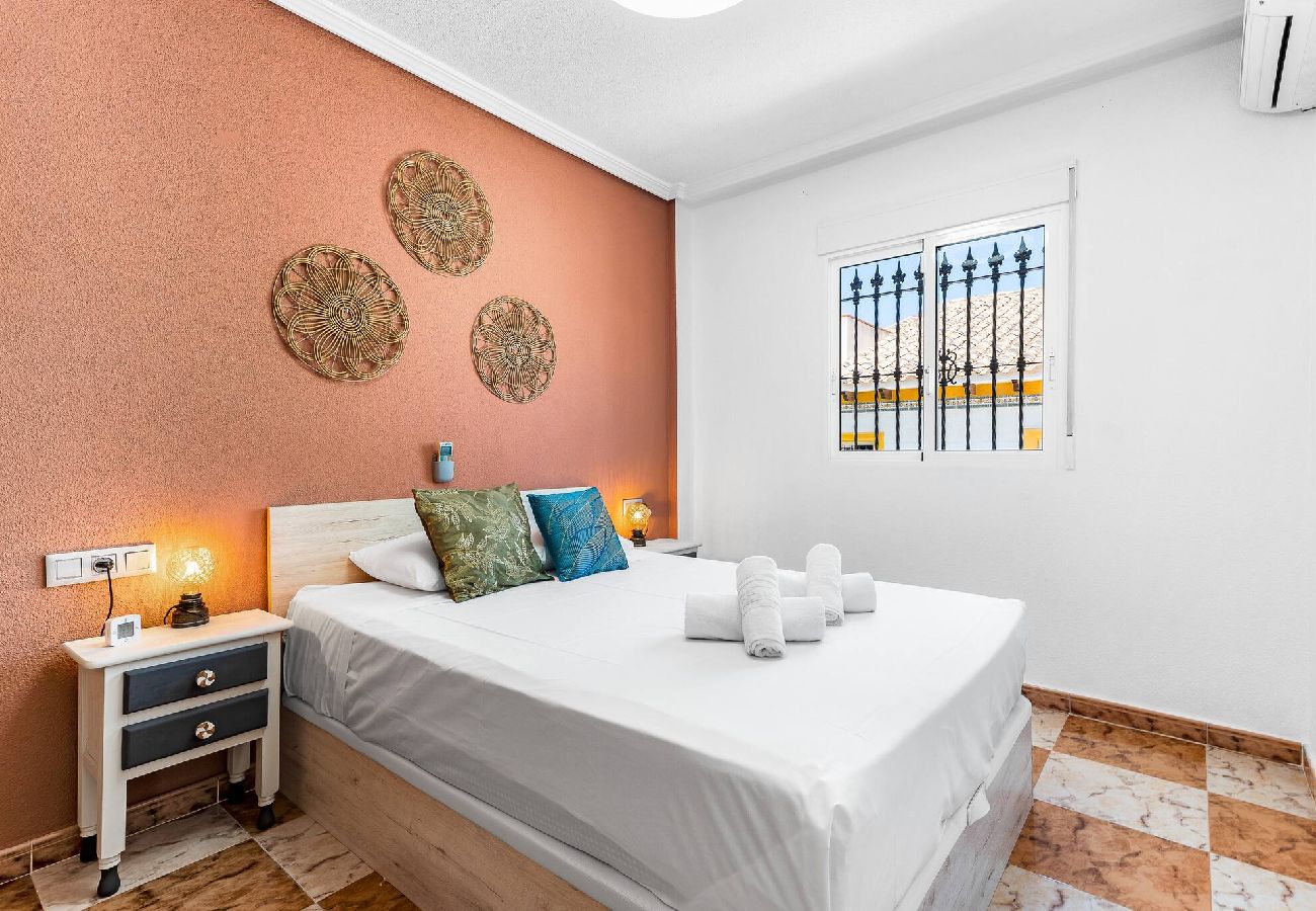 Dom w Alicante / Alacant - 🅃 Casa Nora Sunrise