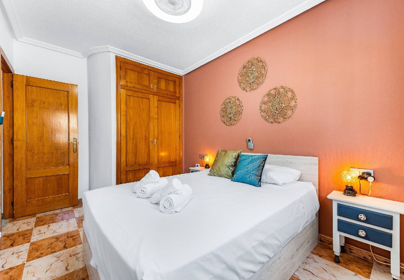 Dom w Alicante / Alacant - 🅃 Casa Nora Sunrise