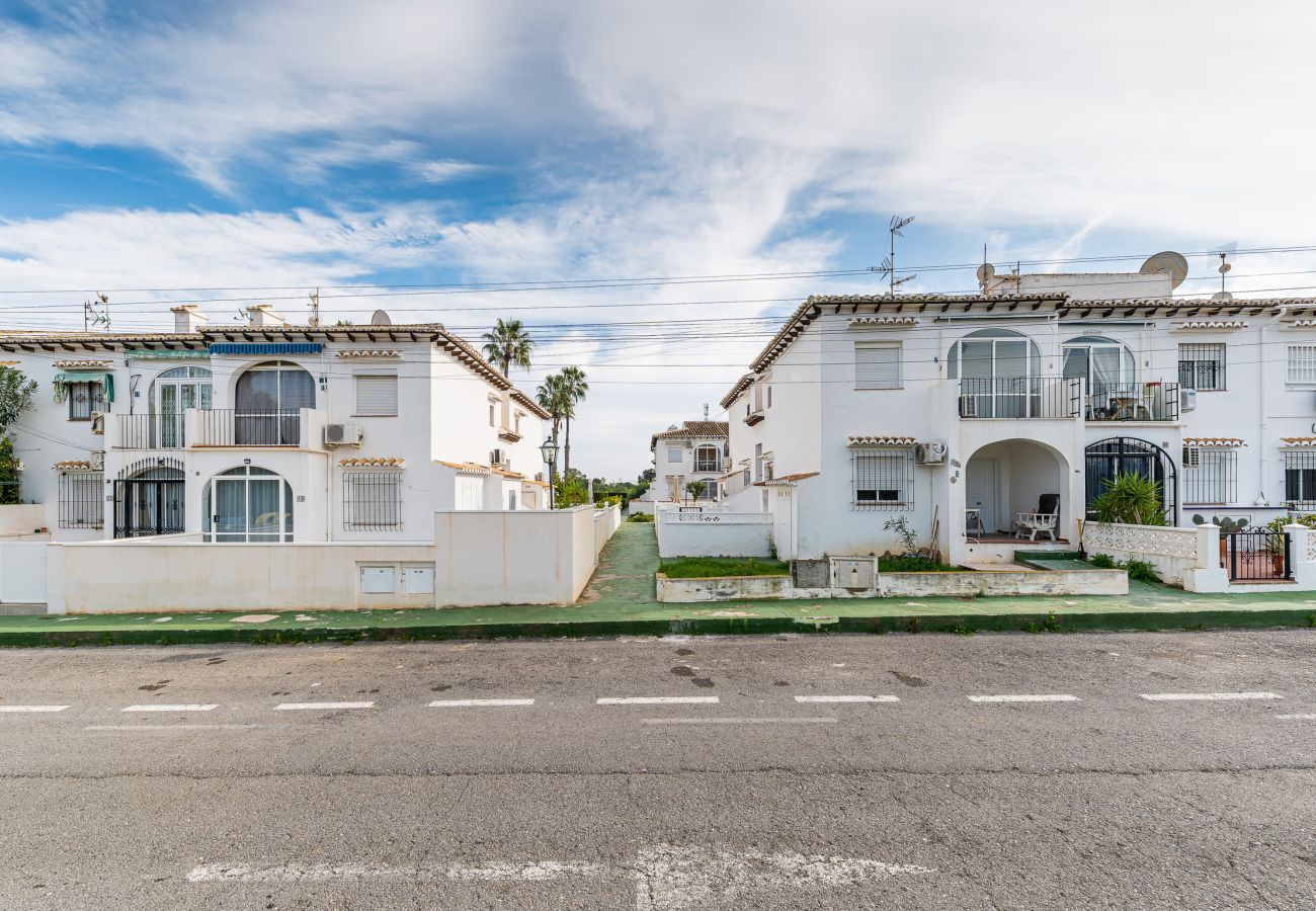 Apartament w Torrevieja - LAGO JARDÍN 55