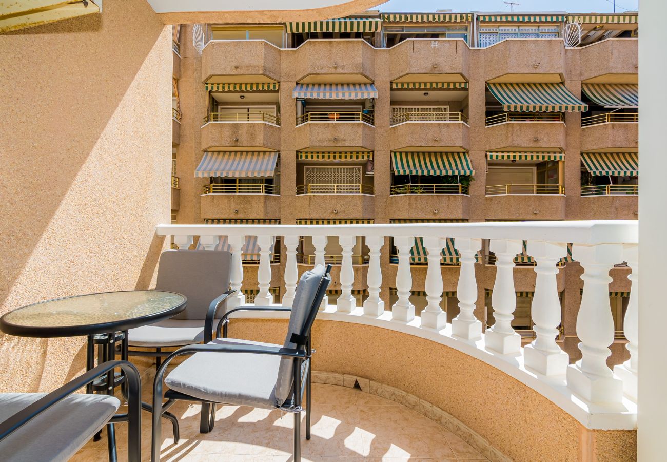 Apartament w Torrevieja - Apartamento Playa Capitán