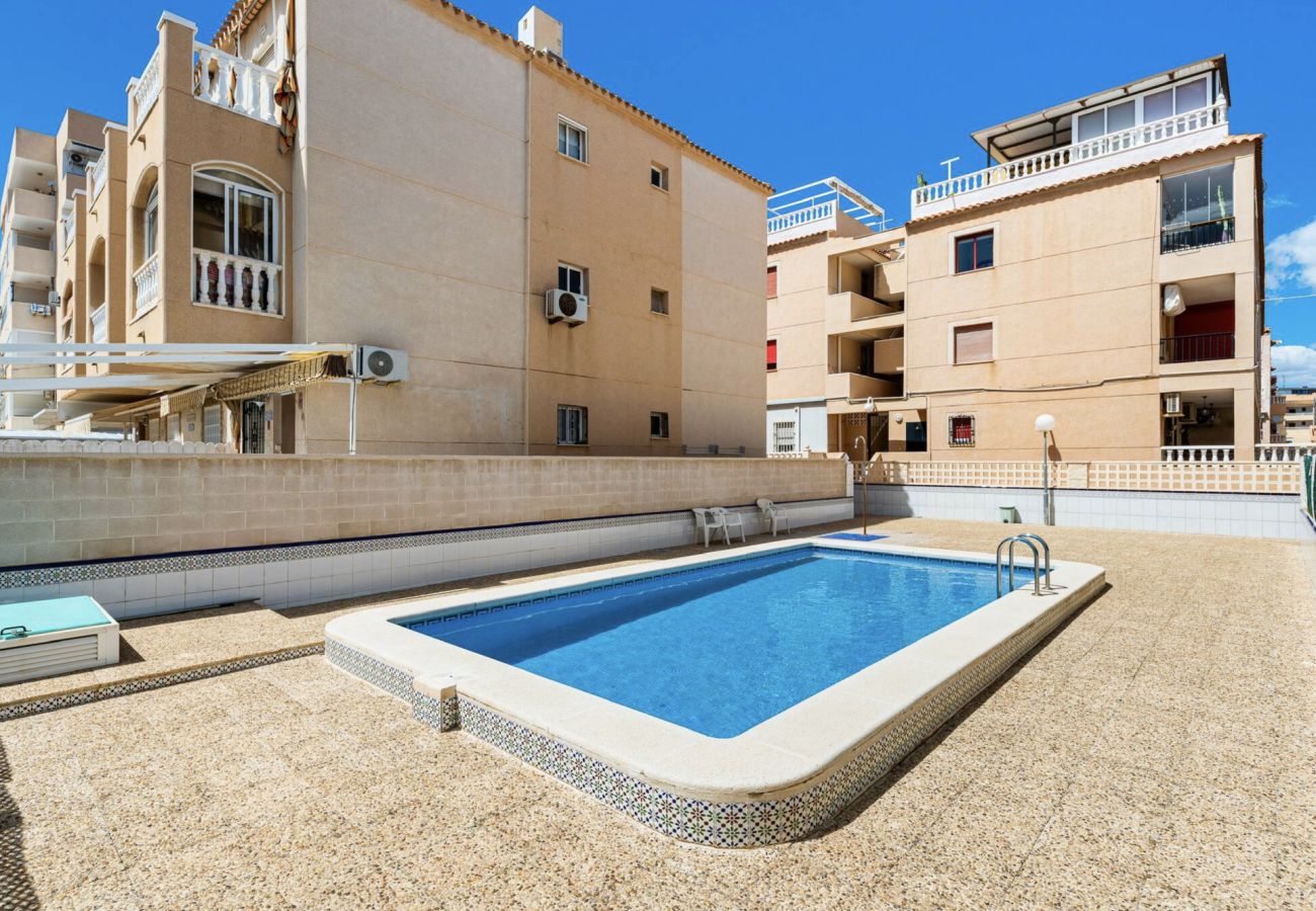 Apartament w Torrevieja - 🅃 Casa del Chicho 2